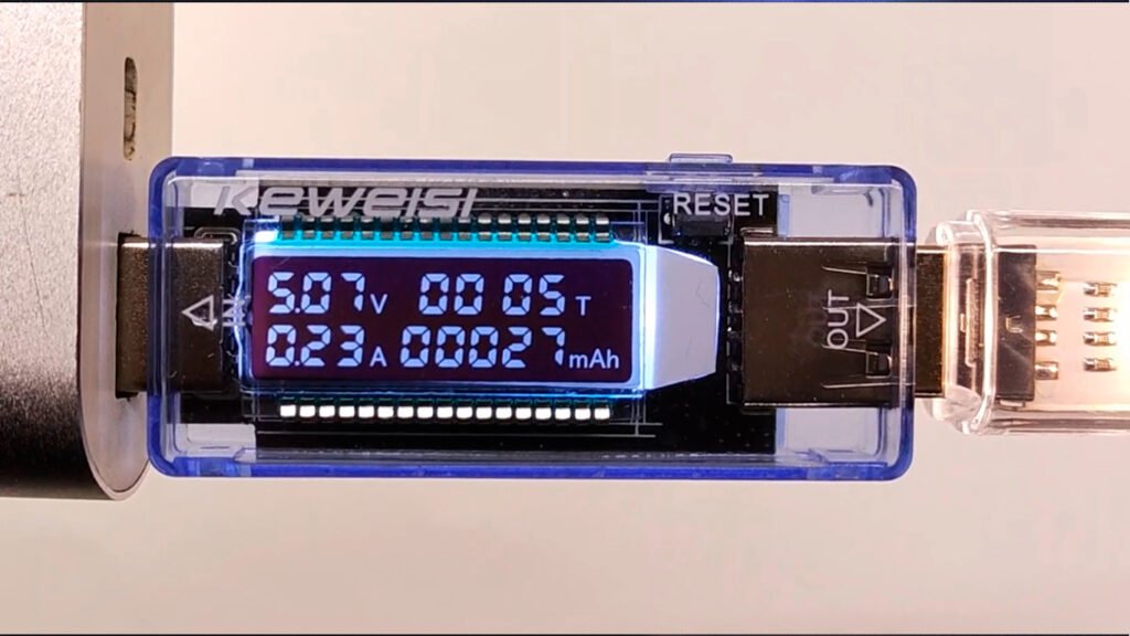 USB Tester showing 0.27A current draw for Cold White LED stick