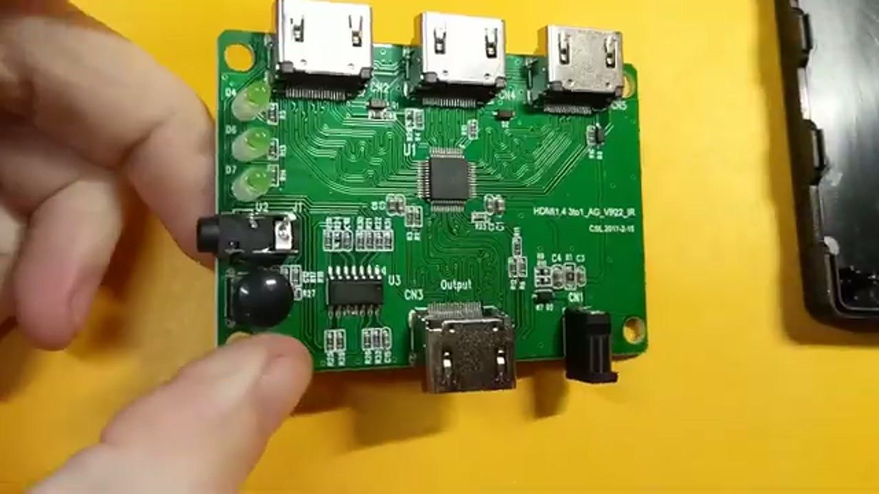 Analyzing the PCB component layout and soldering