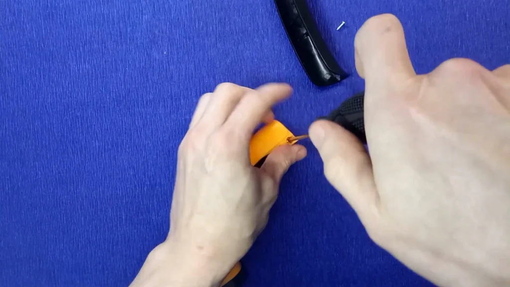 Reassembling the thermometer casing