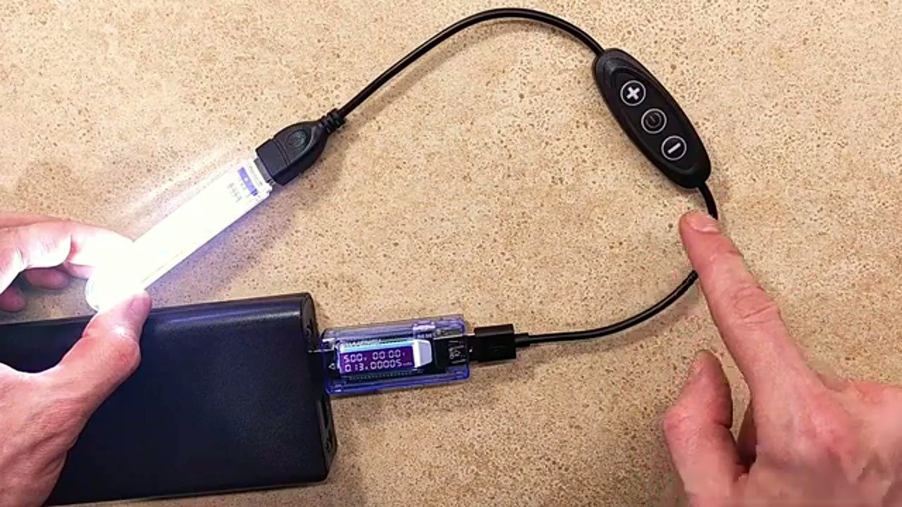 Fully lit USB LED light and meter