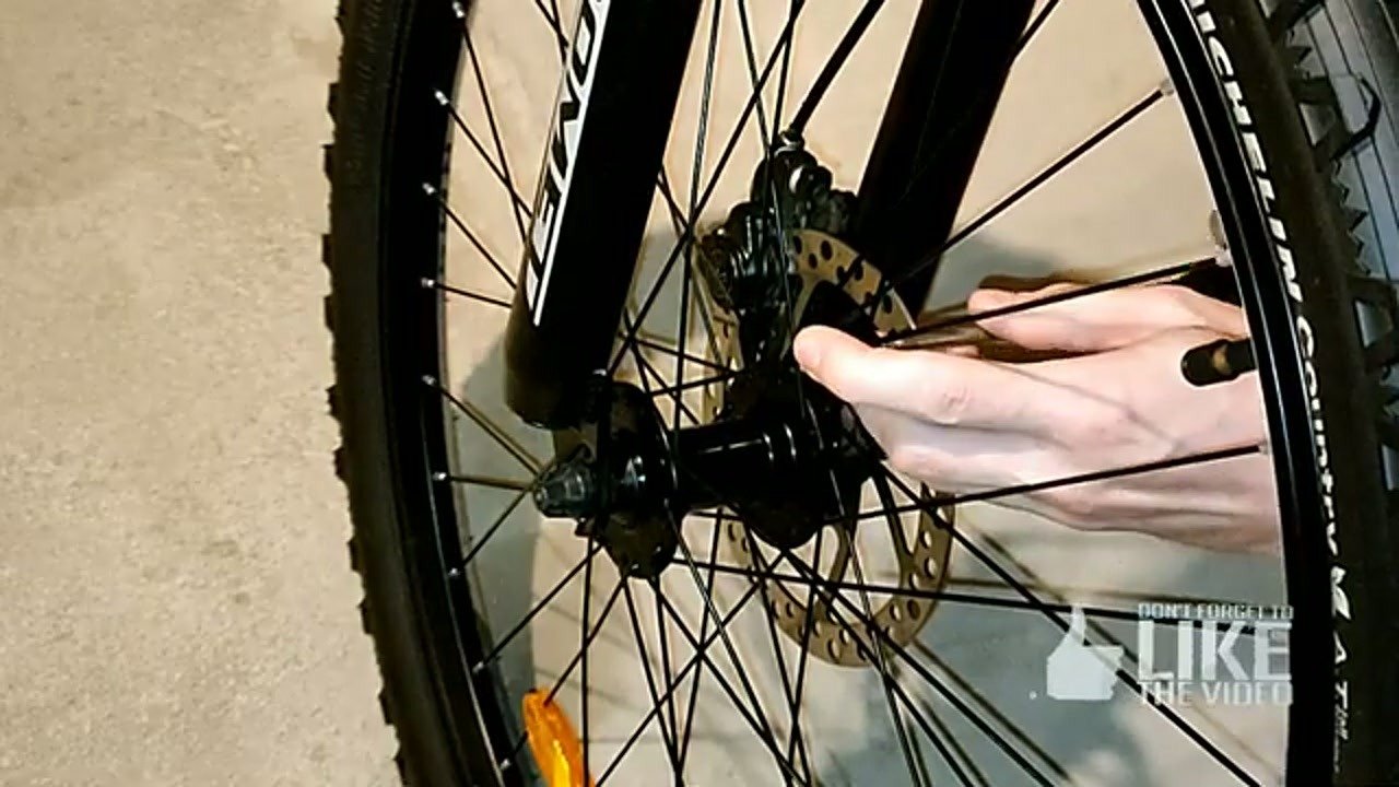Installing bike computer sensor on fork