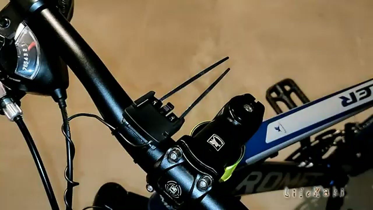Bike computer installed on handlebars
