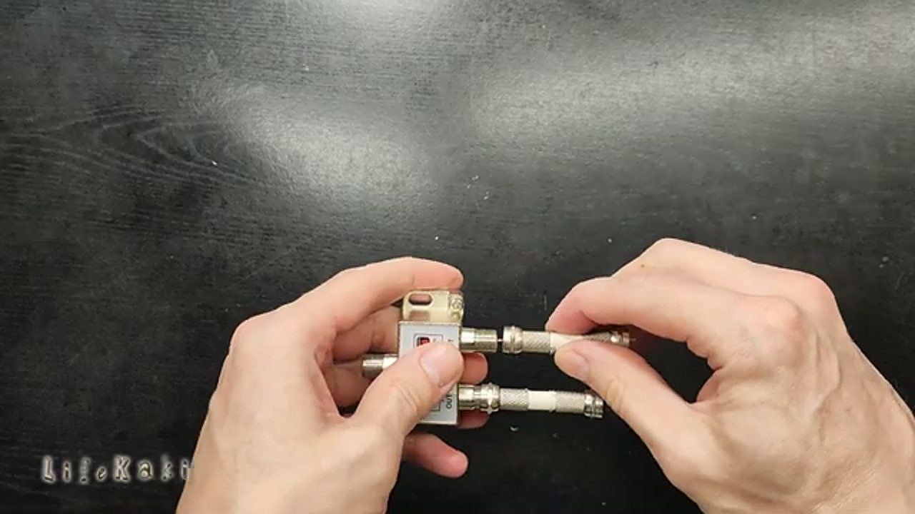F-Verbinder am Splitter