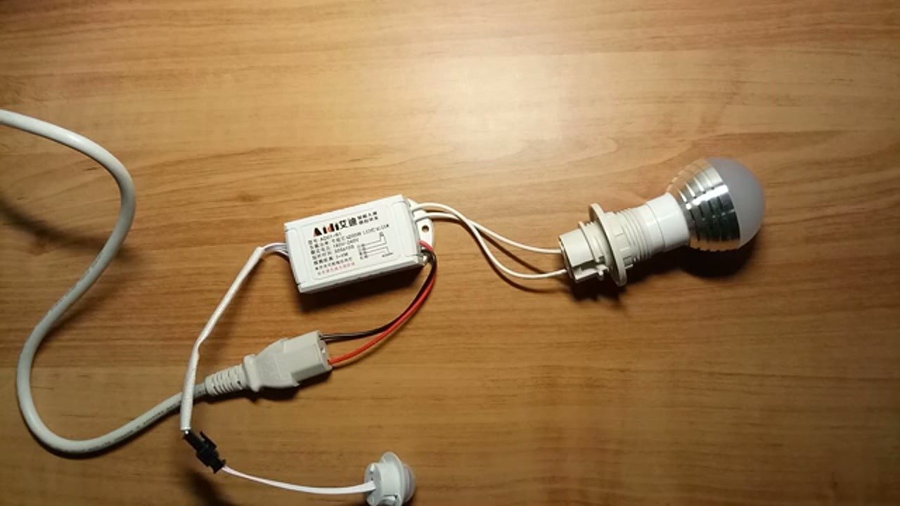 Teste do limiar de luz do sensor com a lâmpada LED apagada