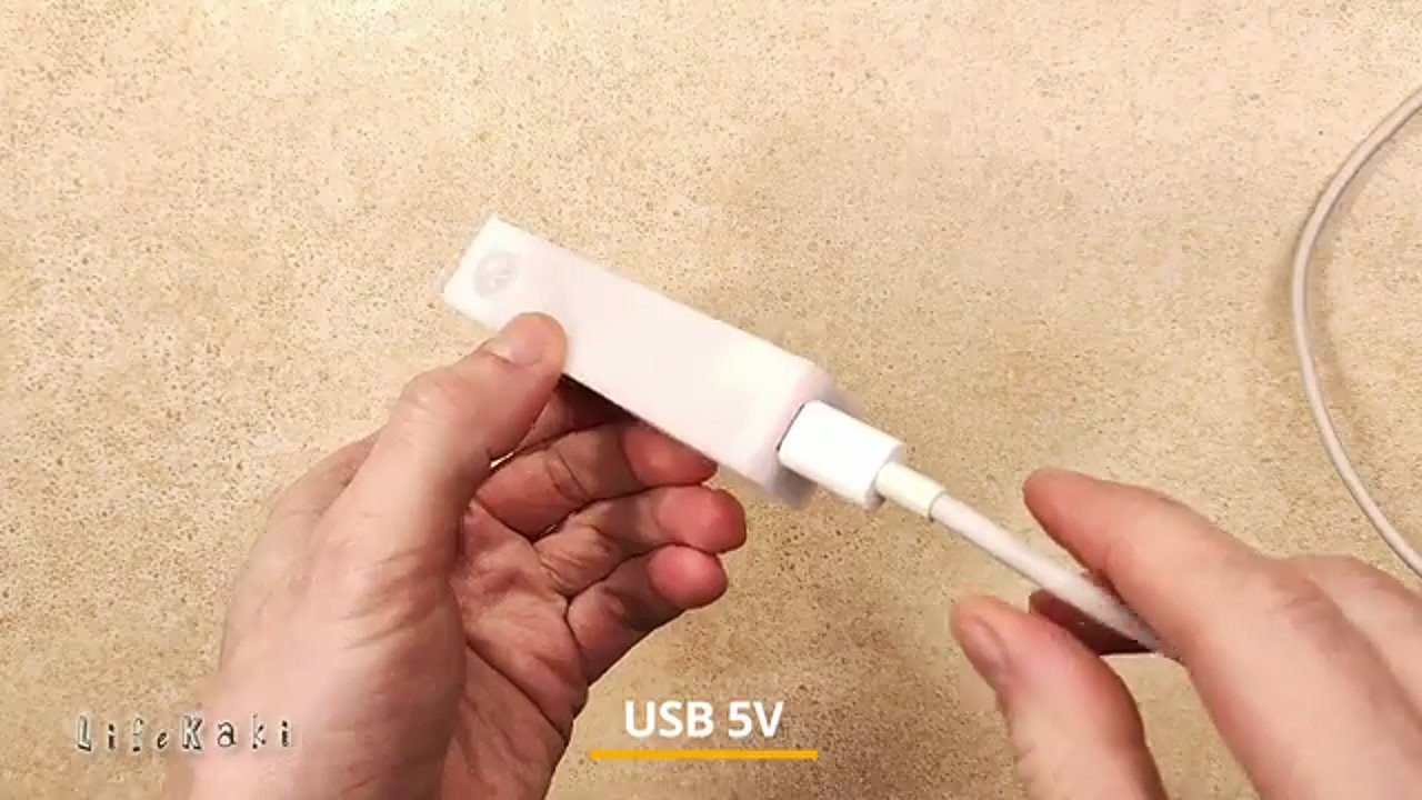 Charging the LED light unit