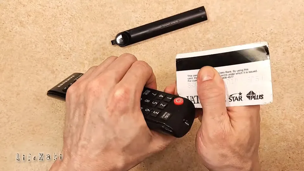 Separating the remote control casing