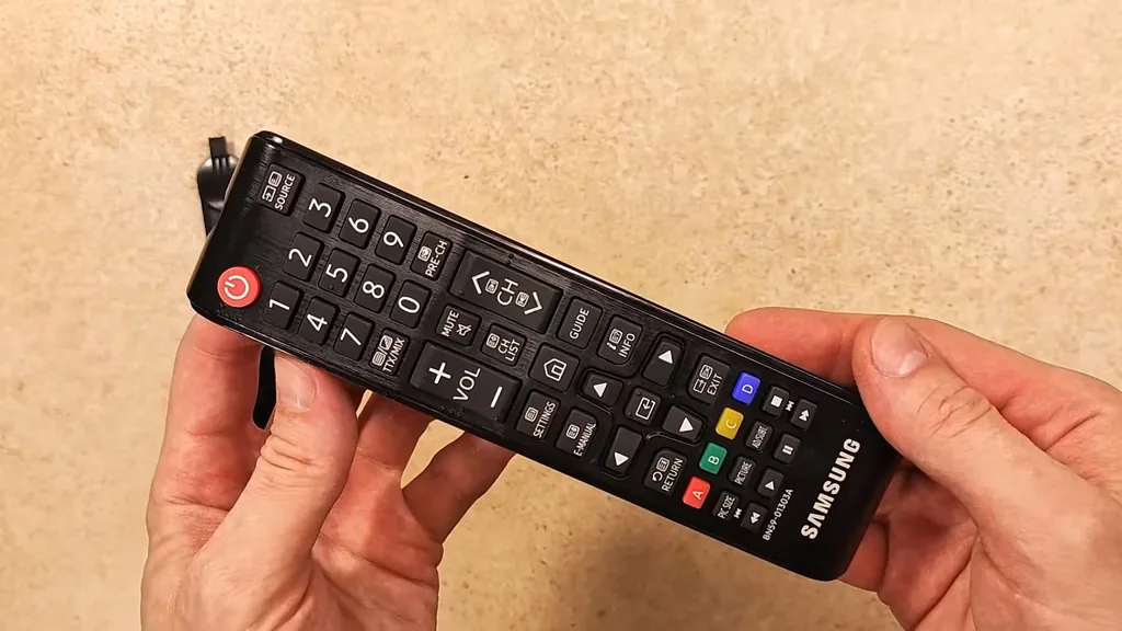 Snapping the remote casing together