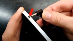 How to Extract a Broken Headphone Jack Tip Without Opening Your Device