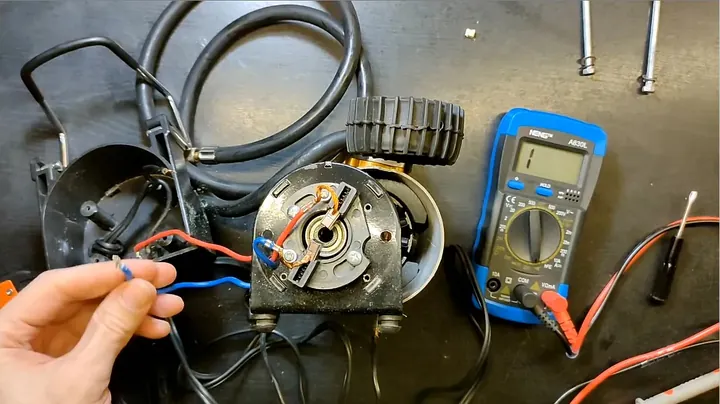 Pinpointing wire fatigue break on compressor electrical board